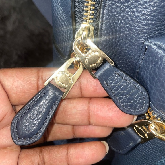 COACH **AUTHENTIC** Charlie Navy Medium Backpack - Picture 3 of 8